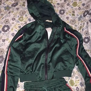 SOLD🚫‼️Striped satin tracksuit❤️